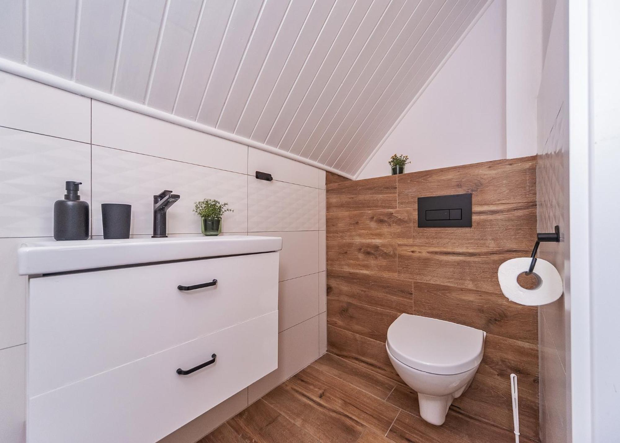 Domek Na Hrobaczej - Jacuzzi&Sauna Międzybrodzie Bialskie 外观 照片